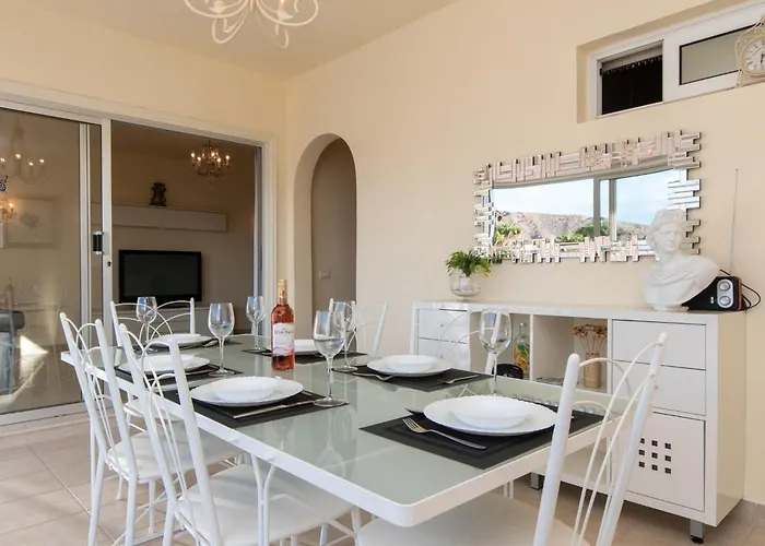 Susi Mit Privatem Pool By Interhome Hébergement de vacances