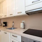 Susi Mit Privatem Pool By Interhome Palm-mar