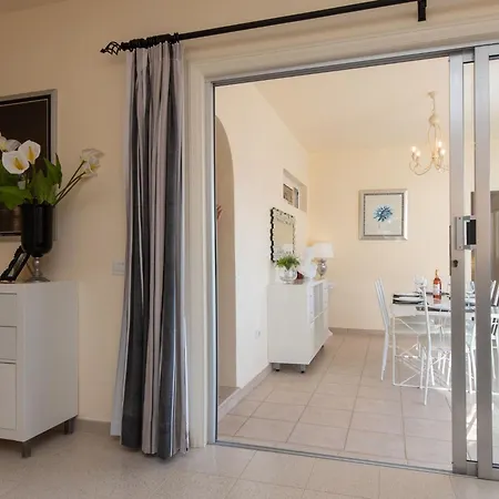 Semesterbostad Susi Mit Privatem Pool By Interhome *