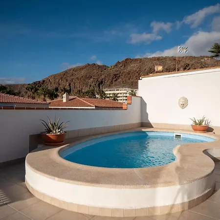Susi Mit Privatem Pool By Interhome * Palm-mar